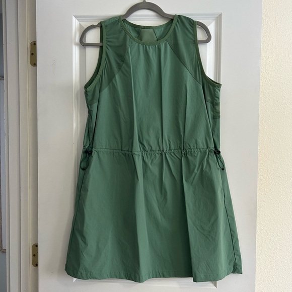 Stoic Athletic Dress - Picture 1 of 3